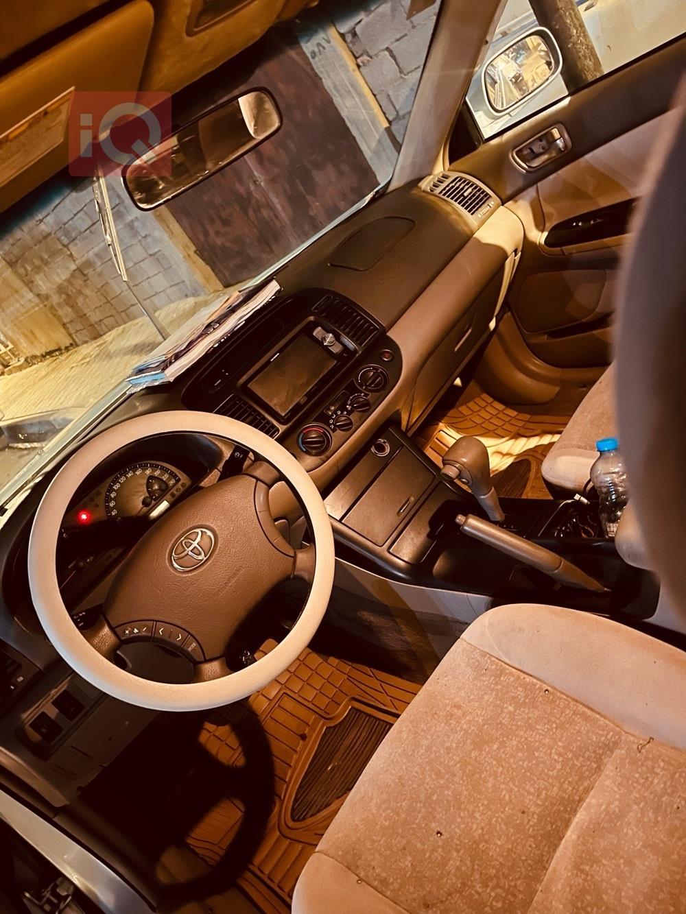 تۆیۆتا کامری